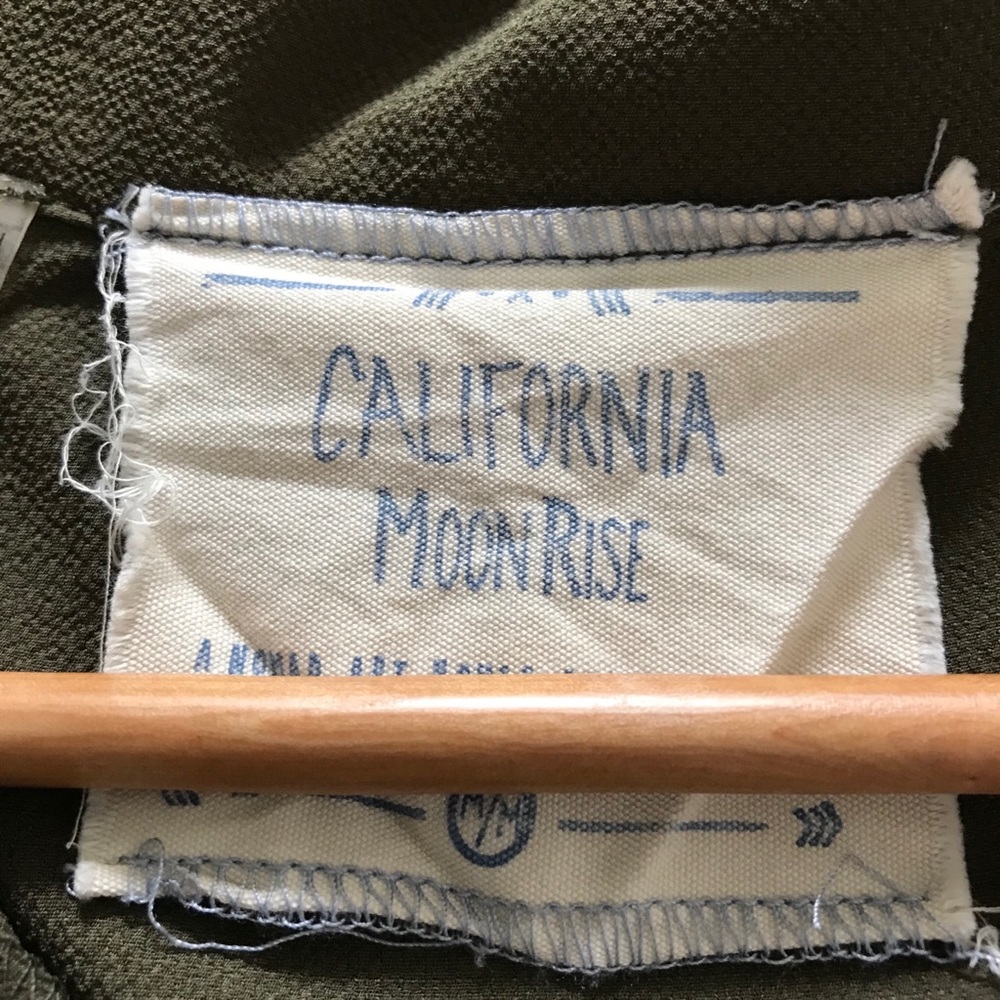 Long button down shirt - California Moon Rise - Picture 3 of 4